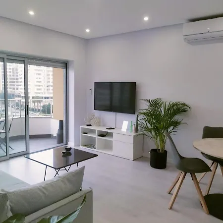 Bright Light Appartement *